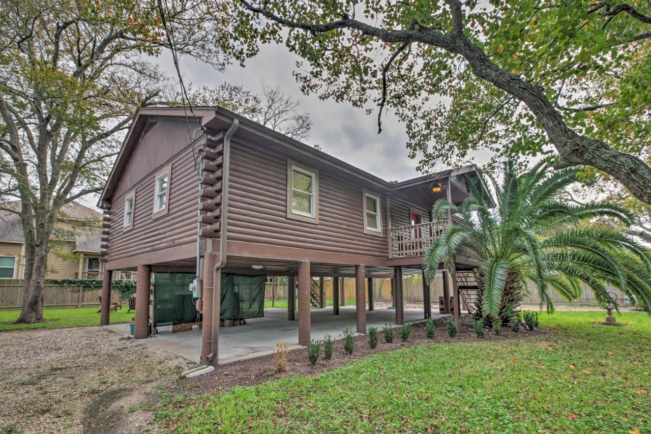 Spacious Kemah Clear Lake Home With Porch And Fire Pit Exterior foto
